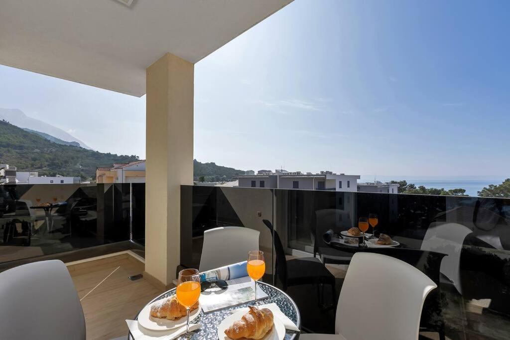 Apartment Hrvoje -Nur 50M Bis Zum Meer - Makarska Exklusiv Promajna Esterno foto